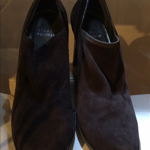 SOLD-SOLD-SOLD Stuart Weitzman bootie - Picture 3 of 4